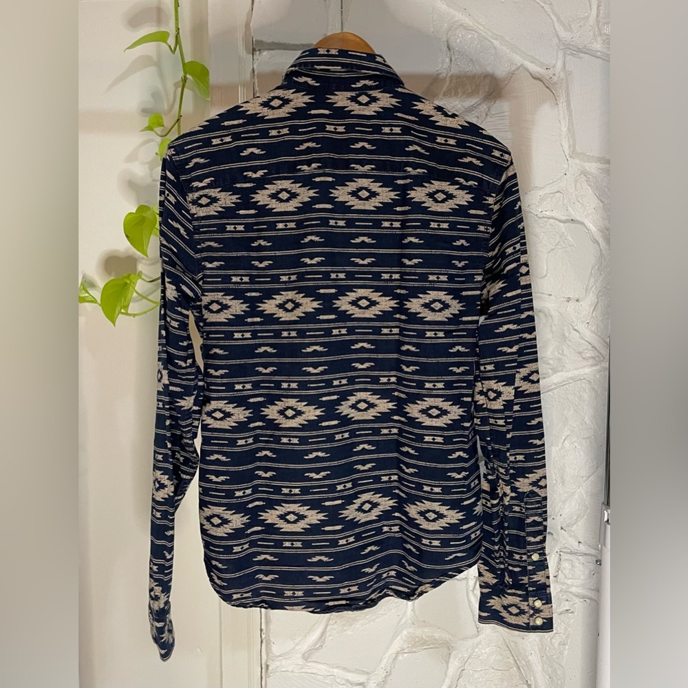 GAP Button Up - Picture 2 of 4